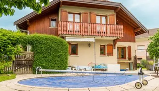 Villa 7 pièces 168 m²