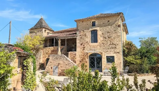 Charmante Propriété de Campagne avec Gîte et Équipements Équestres 