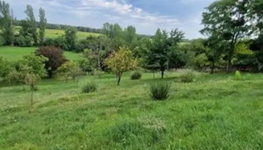 EXCLUSIVITÉ LA CHAUSSÉE ST VICTOR - Terrain à bâtir dans un 