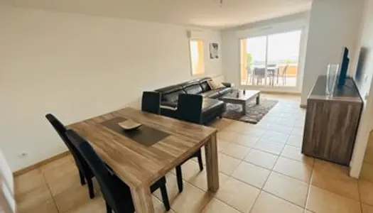 Dans un Domaine fermé et Sécurisé Appartement 3 Pièces 72 M2 + Terrasse 51 M2 ( Vue Mer ) 