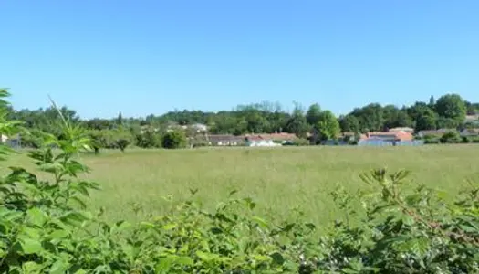 Terrain 700 m² Camblanes-et-Meynac