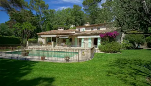 Mougins Hameau du Guillet belle propriété 