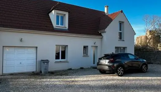 Vends maison 7 pièces RT 2012