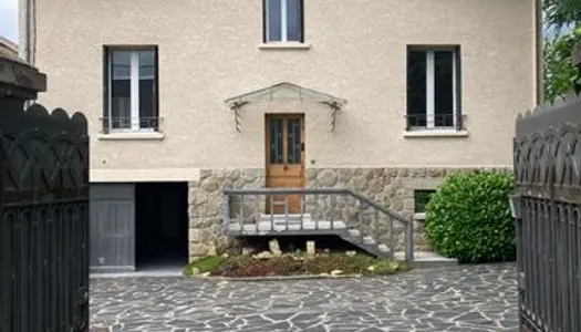 Superbe maison à louer, proche toutes commodités 