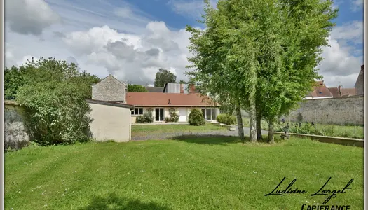 Dpt Aisne (02), à vendre NEUILLY SAINT FRONT maison atypique P7 de 186 m² - Terrain de 982,00 m² 