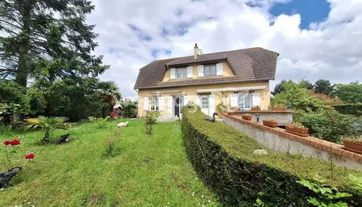 Maison 7 pièces 151 m² 