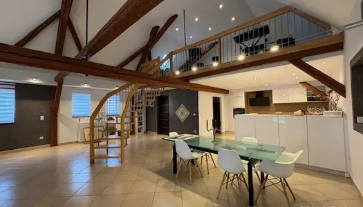 Maison 5 pièces 220 m²