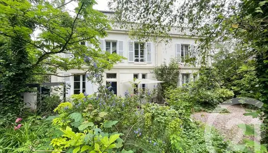 Maison 7 pièces 209 m² 