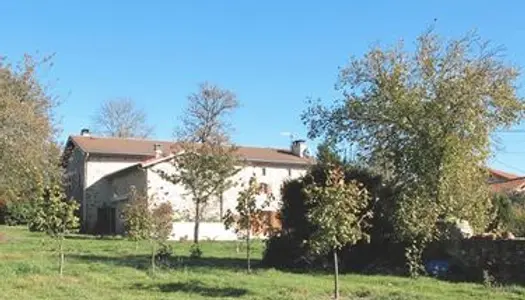 Maison 340 000 euros proche Craponne-sur-Arzon
