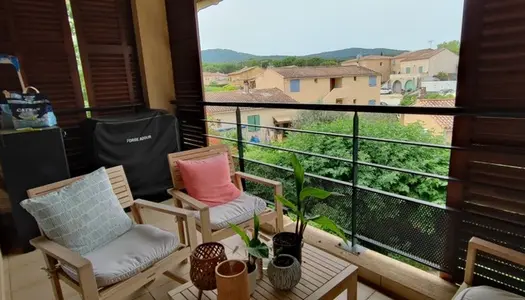 Dpt Bouches du Rhône (13), à vendre TRETS appartement T3   DERNIER ETAGE 