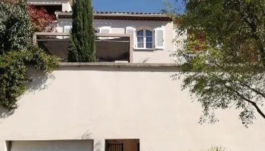 Villa 4 pièces 103m2 avec vue dégagée