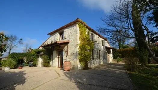 À vendre sur Castéra-Verduzan, Gers: Très belle maison coup de coeur avec maison d'amis et studio