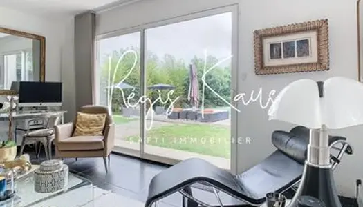 Propriété 3 pièces 143 m² 