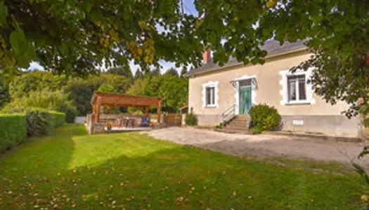 Maison avec granges, piscine et 1,5 hectare 