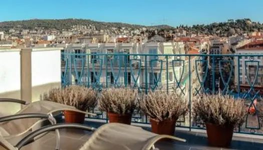 Nice Dubouchage : Très bel appartement meublé dernier étage et grande terrasse 