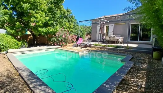 Dpt Vaucluse (84), à vendre APT maison P4 avec terrasse, jardin et piscine - Terrain de 651 m2 