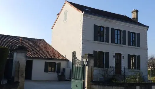 Maison 378 m²