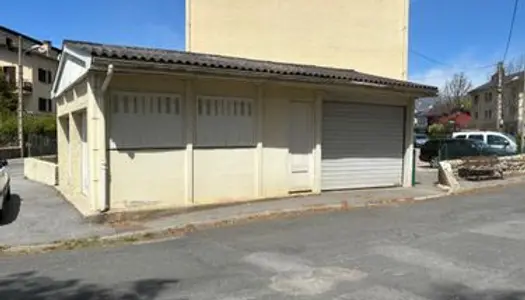 Garage 46 m² Bourg-Madame