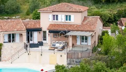 Villa 6 pièces 142 m²