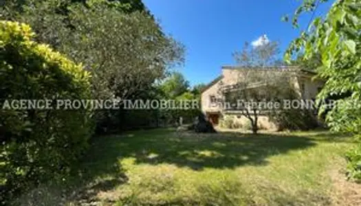 Agréable maison avec jardin et garage 