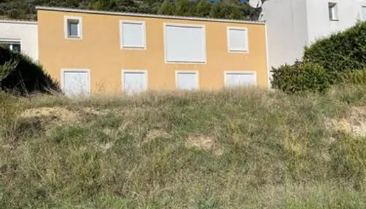 Maison de 160 m2 sur la commune de Riez ( 04500)