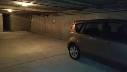 Parking - Garage Location Lourdes  10m² 29€