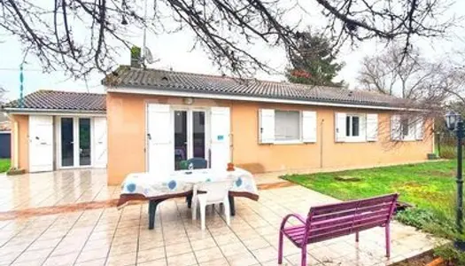 Villa T5 de plain pied sur terrain de 1200 m²