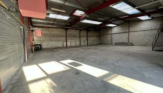 Local commercial 470 m²
