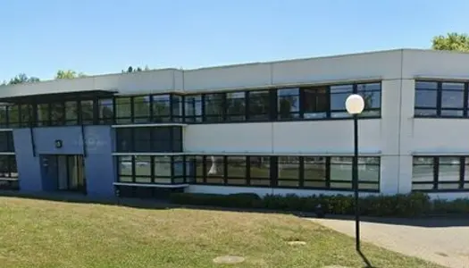 Bureau 176 m² 
