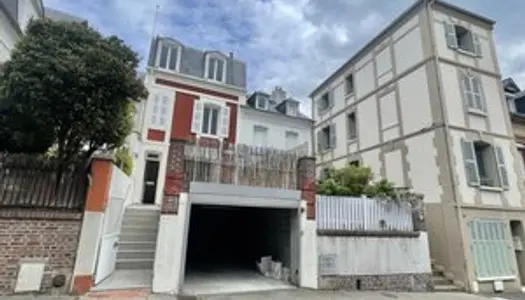 Maison de pêcheur dans le centre de Trouville 