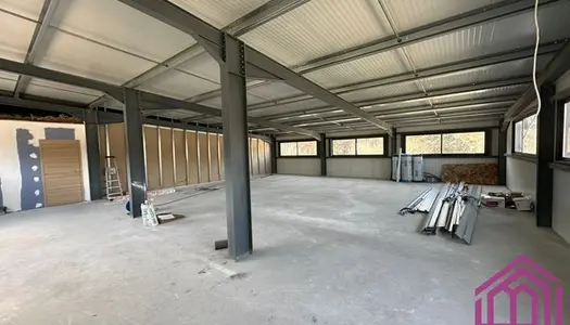 Local commercial 145 m²