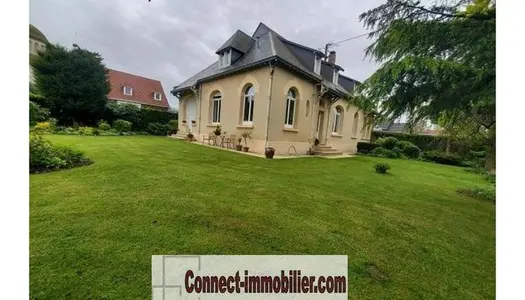 Maison 10 pièces 233 m² 