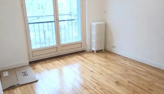 Appartement 3pièces 50m2 Dernier étage et balcon 