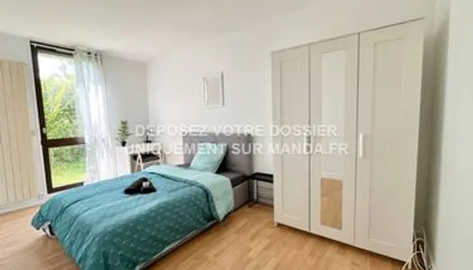 Chambre 5 pièces 12 m² 