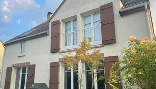 Grande maison 7 pièces 145m2 proche Marne 