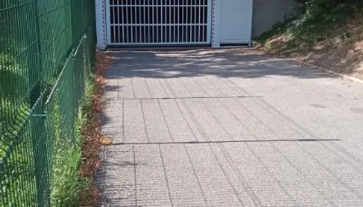Vends garage Parc de la Chênaie