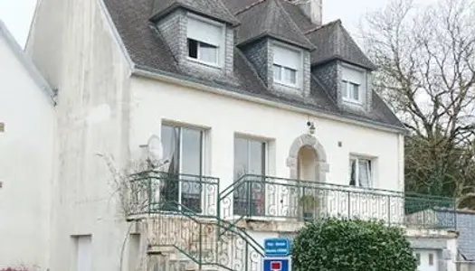 29520 Châteauneuf du Faou maison familiale 200 m² quelques travaux à prévoir