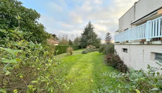 Maison 10 pièces 280 m²