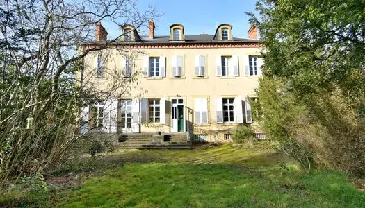 Dpt Saône et Loire (71), à vendre BOURBON LANCY propriété avec parc arboré
