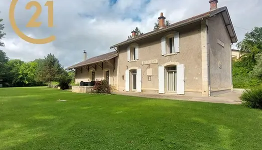 Maison 10 pièces 310 m² 