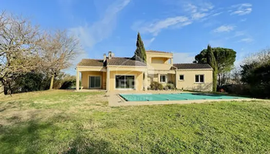 LABRUGUIERE - MAISON AVEC JARDIN ET PISCINE SUR TERRAIN PLAT 