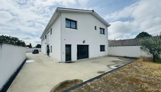 Bureaux 400 m² 