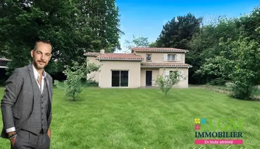 Roques sur Garonne, villa 5 pièces de 125m2 sur 800m2 de terrain 