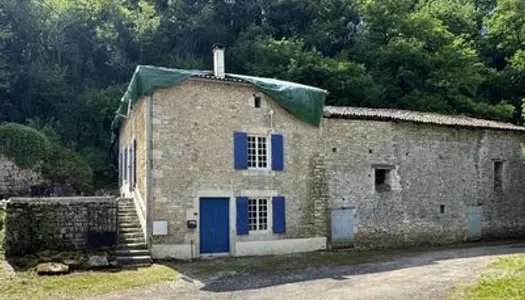 Maison de caractère de 2 chambres en bord de rivière 