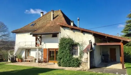 Maison 8 pièces 220 m²