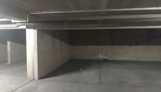 Place de parking souterrain Kennedy 