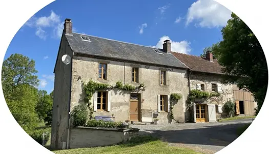 Auv 1151 : Belle maison, possibilités d'agrandissement, vue, 2.150m2 