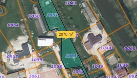 Terrain plat de 2000m² dont 1000 m² constructibles 