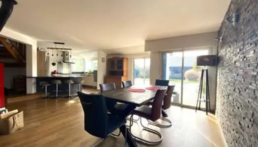 Maison 6 pièces 148 m² 