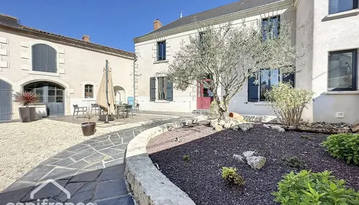 Maison Vente Saint-Léger-de-Montbrun 5 pièces 160 m²